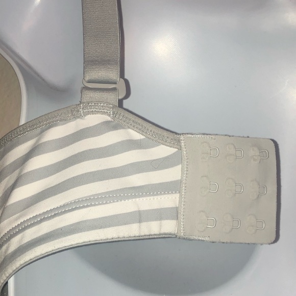 SOLD👋🏼Lulu Lemon Ta Ta Tamer ll - Picture 7 of 8